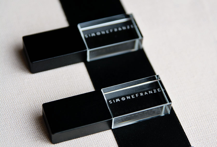 Matt Black Crystal USB Oman