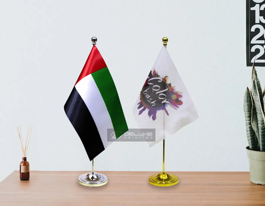 Table Flags Knitted Polyester + Satin Oman